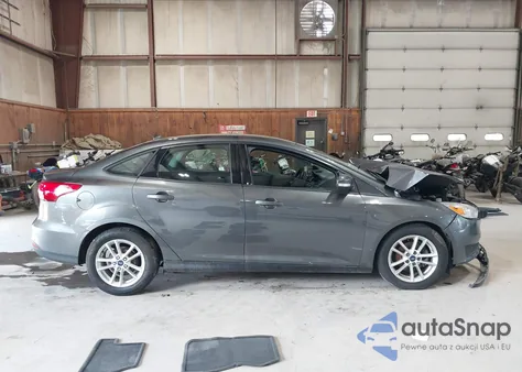 2018 Ford Focus Se z USA, uszkodzony, nr VIN 1FADP3F20JL306712